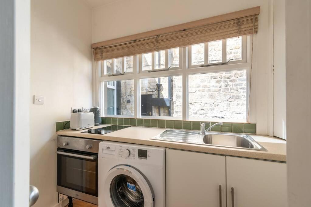 Look No Further The Stable Block In Beautiful Beaufort House 2 Bedrooms Bath Exterior photo